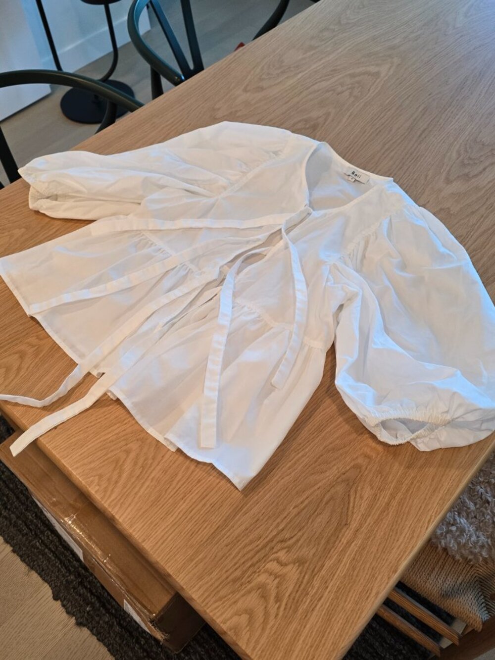 BOII studios poplin blouse with tie front, size small - Picture 5 of 6
